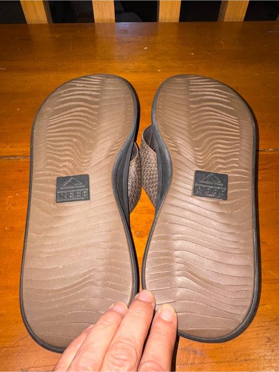 REEF Rover Leather Upper Flip Flop - size 11